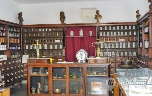 Soproni-muzeum-patika-haz